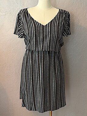 Old Navy Black White Striped V-Neck Elastic Waist Rayon Midi Dress Size XL